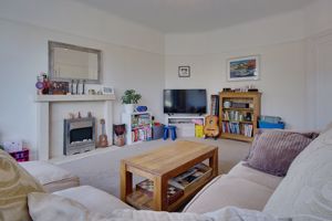 Lounge- click for photo gallery